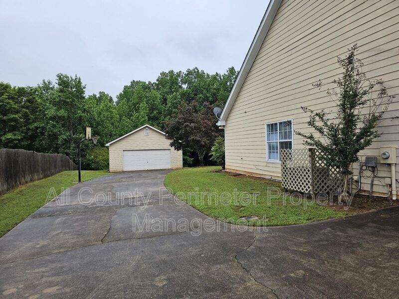 Main Rental Photo 18