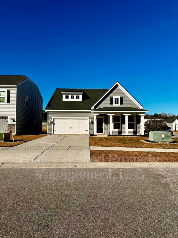 Moncks Corner House: 163 Cypress Preserve Blvd