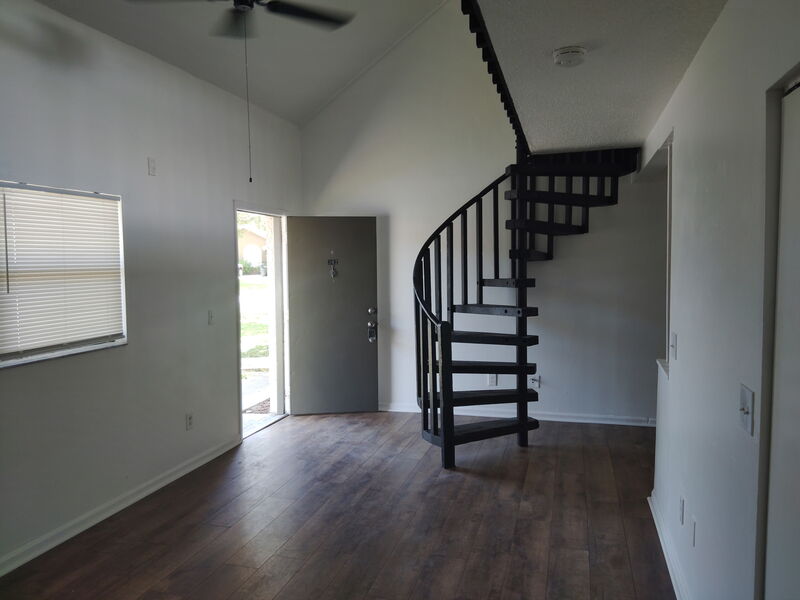 Clearwater House: 2122 Bradford st Apt 526