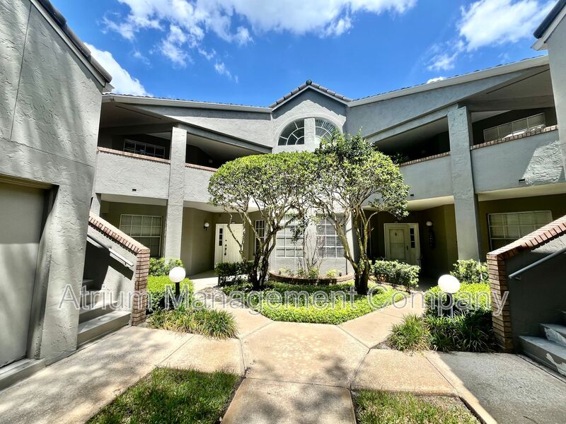 Longwood Condo: 3970 Lancashire Ln