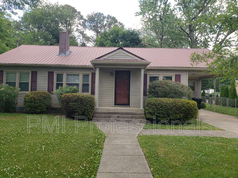 Murfreesboro House: 429 2nd Ave