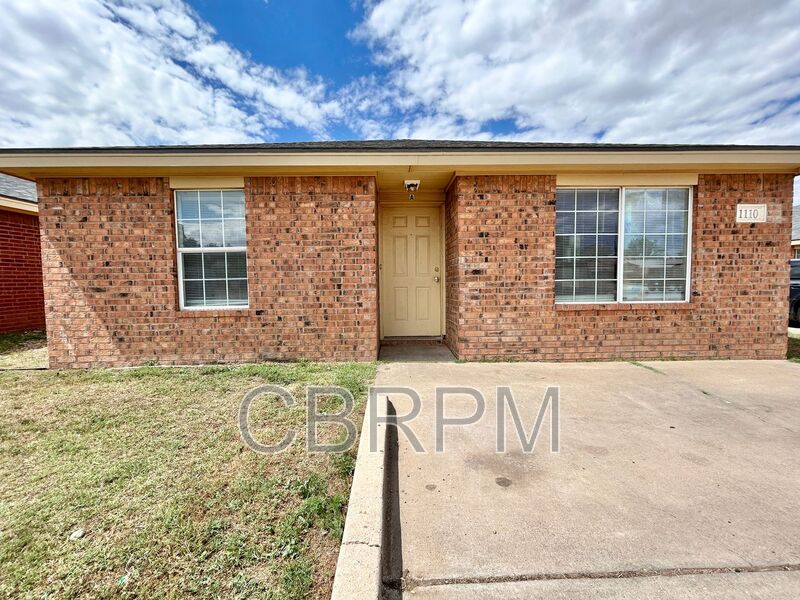 Lubbock House: 1118 82nd Street