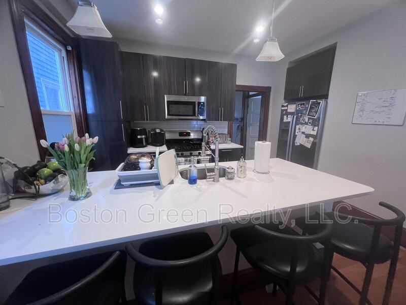 Boston House: 181 M Street