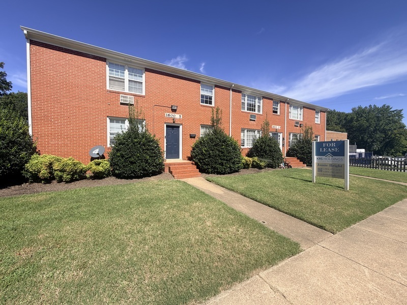 Richmond Condo: 1602 Magnolia St