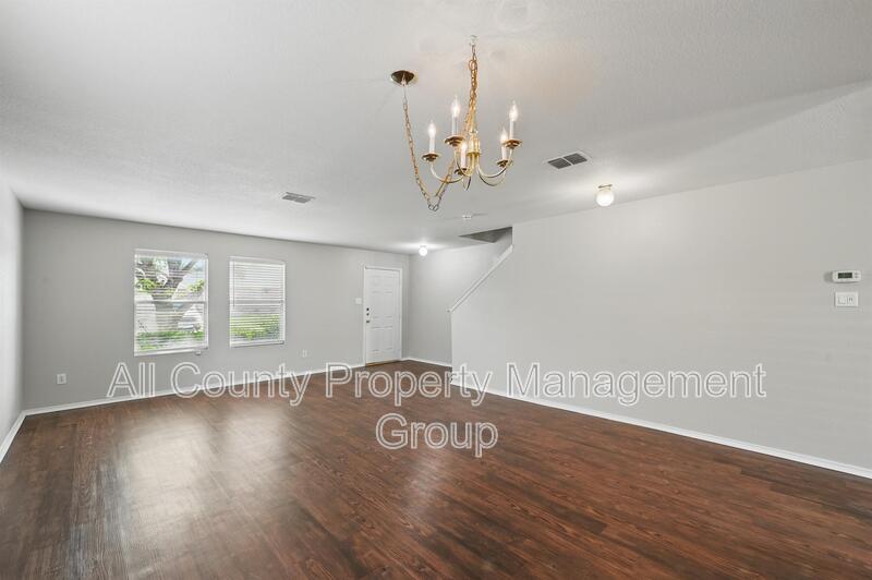 Main Rental Photo 8