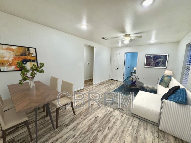 Lubbock House: 2117 E. Broadway