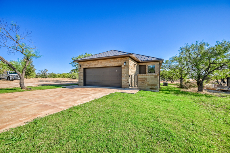 Horseshoe Bay House: 302 Parallel Circle