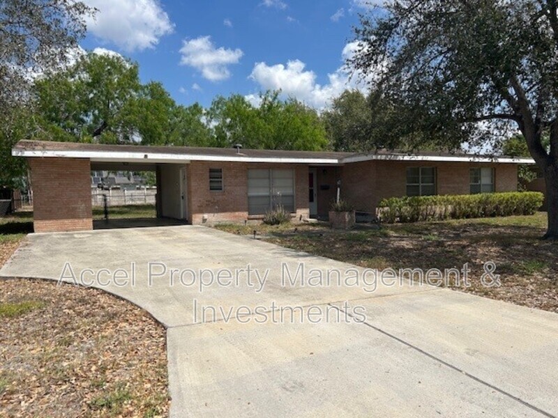 McAllen House: 1222 Esperanza Ave.