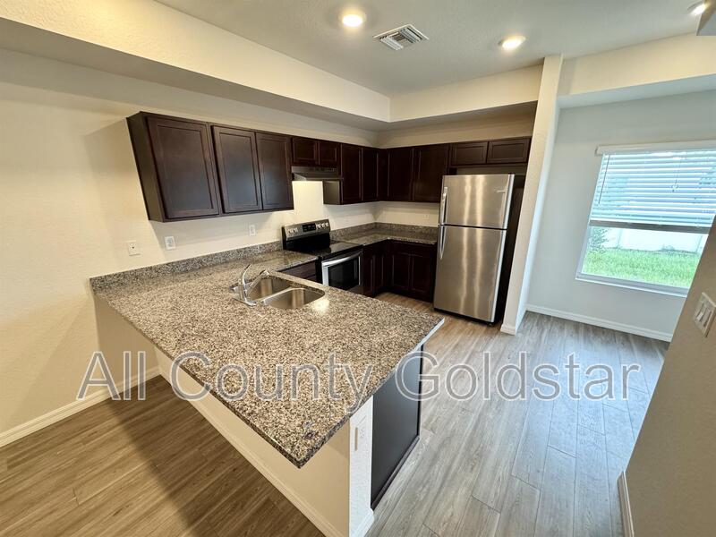 Englewood Condo: 11178 Kimberly Ave