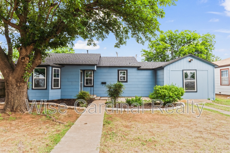 Lubbock House: 2617 35th Street