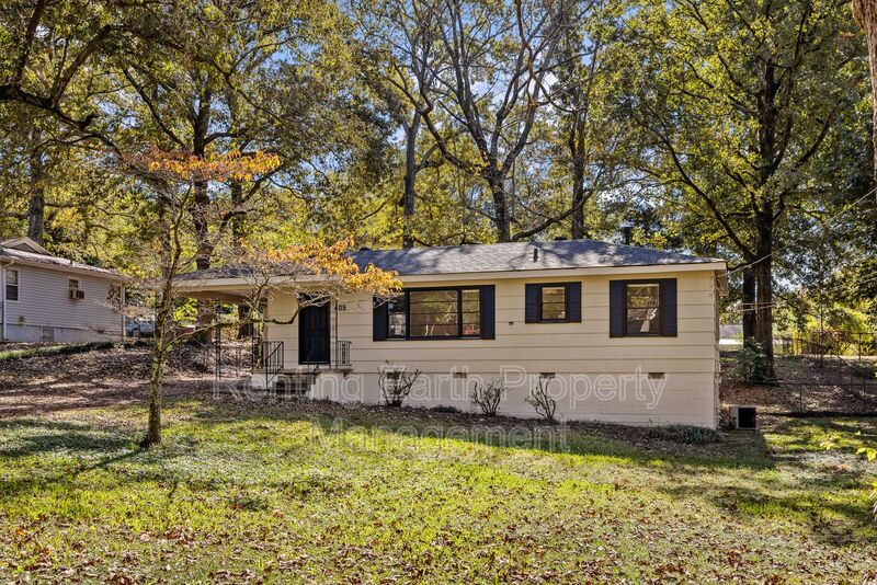 Birmingham House: 405 18th Ave NW