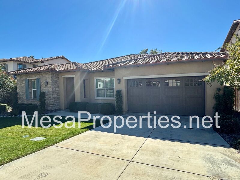 Rancho Cucamonga House: 10045 Goldenrod Ct