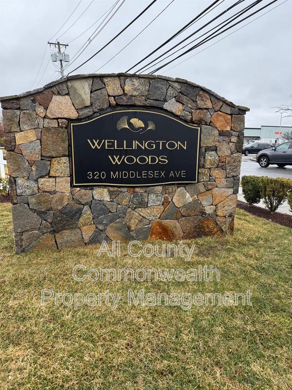 Medford House: 320 Middlesex Ave.