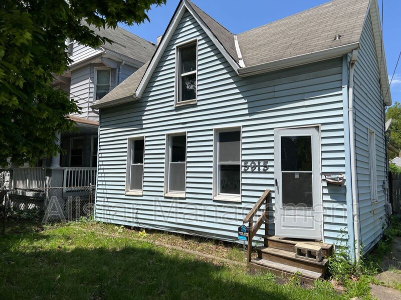 Cleveland House: 5915 Cable Avenue