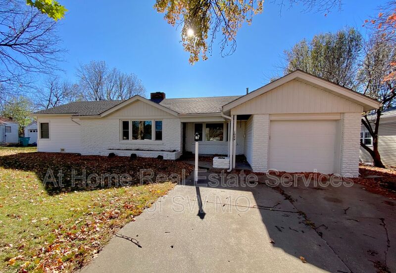 Request a Viewing for 1044 E Linwood Dr Tenant Turner