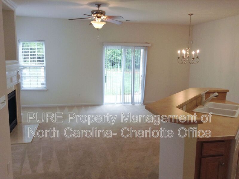 Charlotte Townhome: 5718 Bent Creek Circle