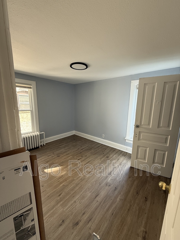 Saint Paul Condo: 359 Maria Avenue - 3