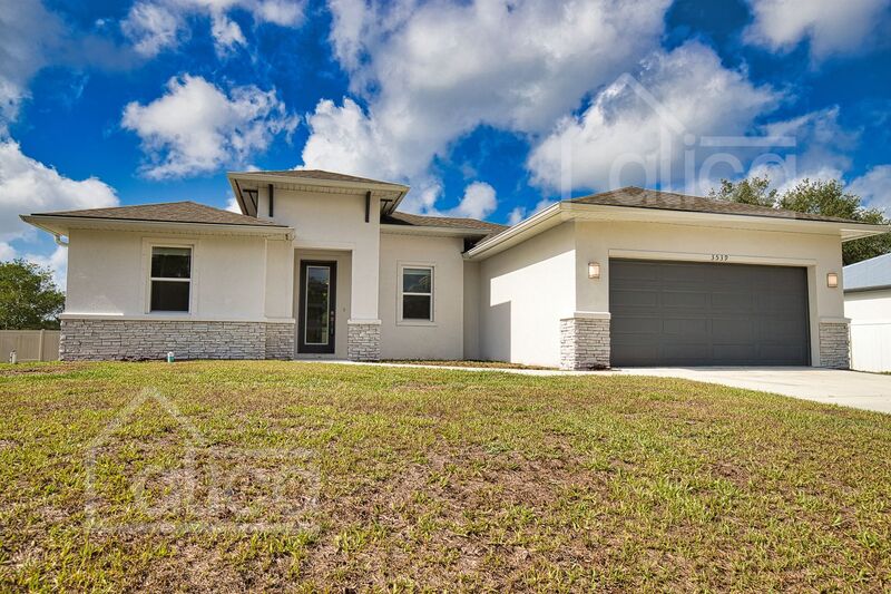 North Port House: 3539 Donahue Ave