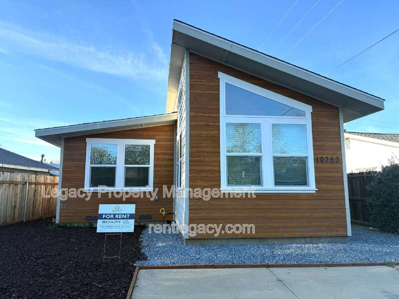 Rancho Cordova House: 10753 Oakton Way