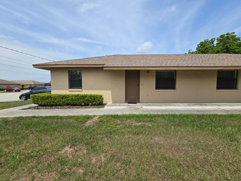 Lakeland House: 3940 Spoonbill Ct