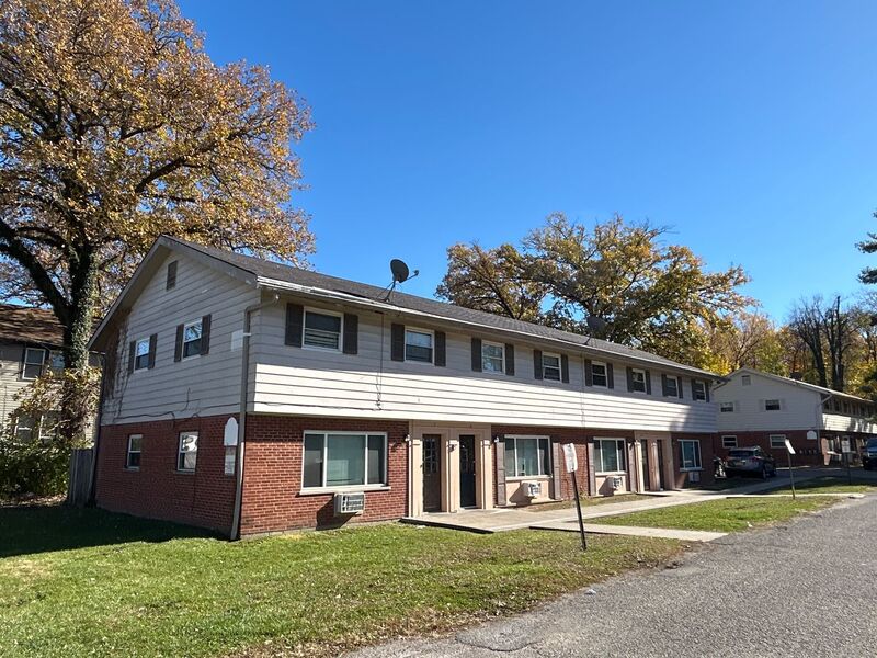 Cincinnati Condo: 1389 West Galbraith Road A