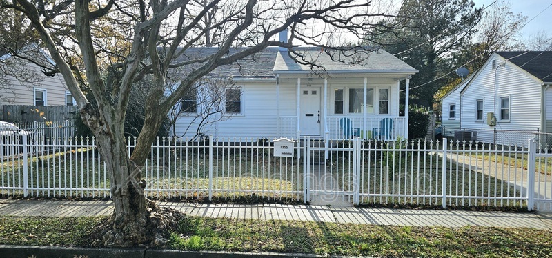 Norfolk House: 1355 Baychester Avenue