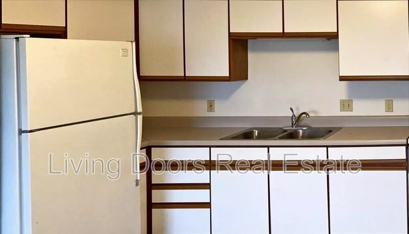 Bloomfield Condo: 603 S. Washington St