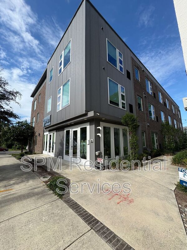 Wilmington House: 724 S 5th Ave