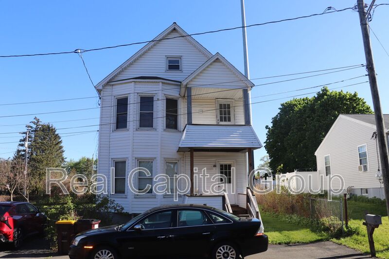 Mechanicville Condo: 5 Ferris St