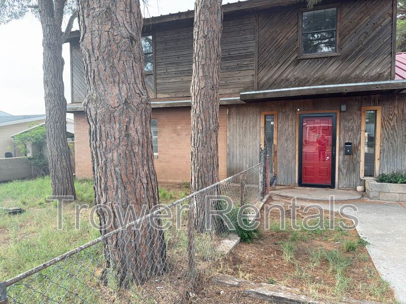 Odessa House: 406 San Jacinto