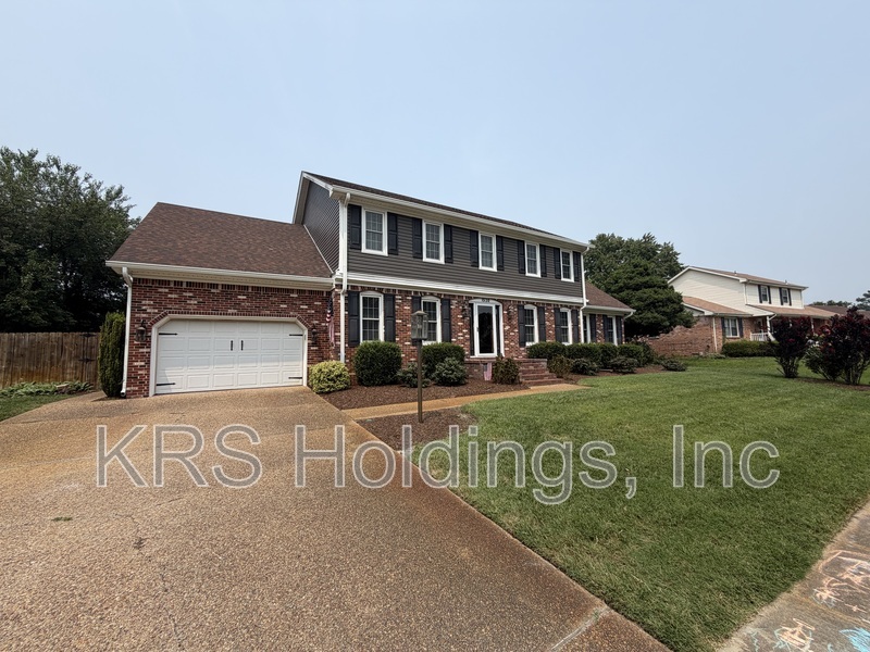 Chesapeake House: 1520 Woodside Court