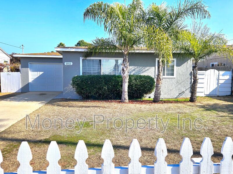 Imperial Beach House: 1011 12th Street