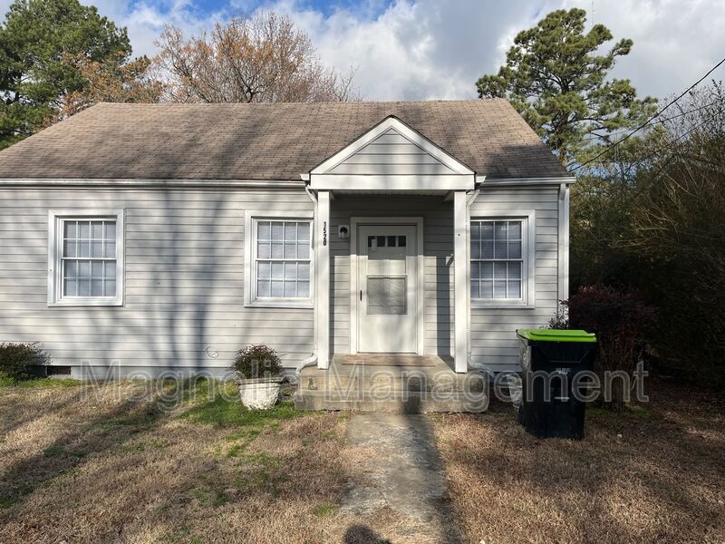 Henderson House: 1520 Deer Crossing Court