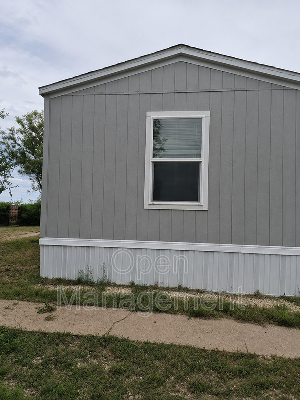 San Angelo House: 3300 Voight Blvd