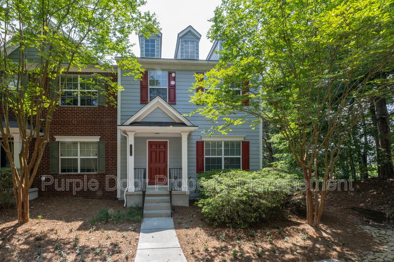 Woodstock House: 1214 Charleston Court