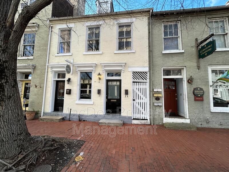 Fredericksburg Condo: 604 Caroline Street - Apt 2