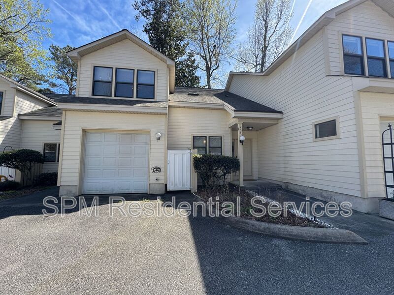 Wilmington House: 935 Birch Creek Dr.