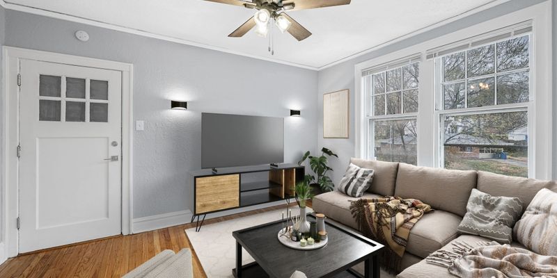 Richmond Heights Condo: 1240-72 Hawthorne Pl