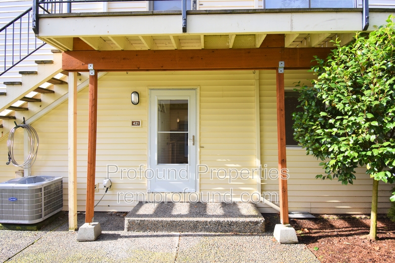 Portland Condo: 421 N Hayden Bay Drive