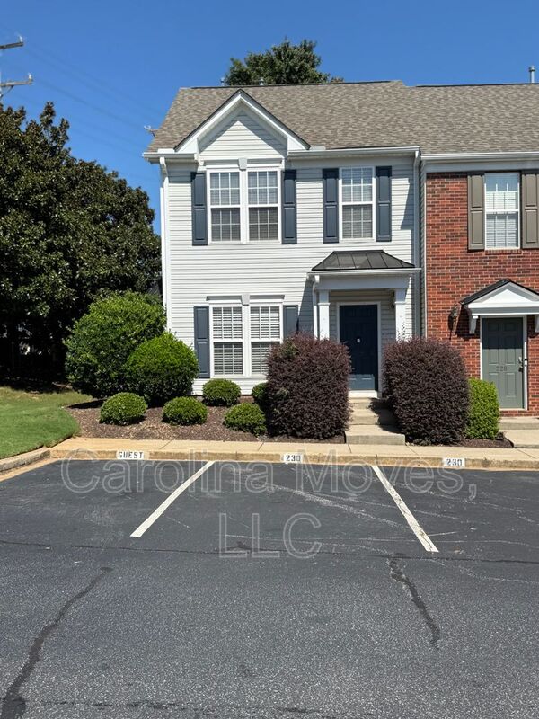 Greer Townhome: 230 Spring Crossing Circle
