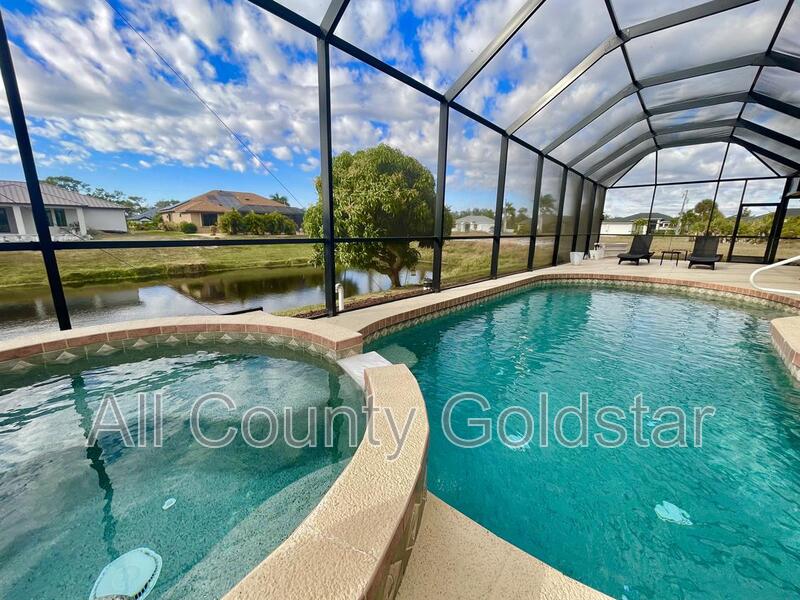 Rotonda West House: 9 Medalist Way