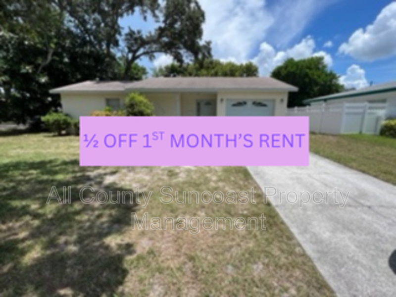 St Petersburg House: 2925 Pinellas Point Dr S