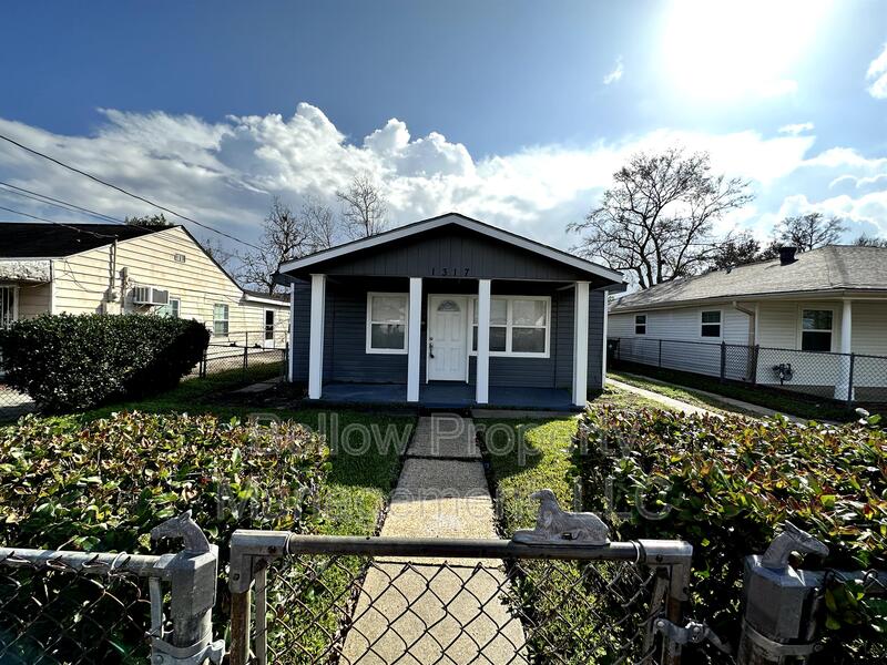 Request a Viewing for 1317 South Lester Avenue Tenant Turner