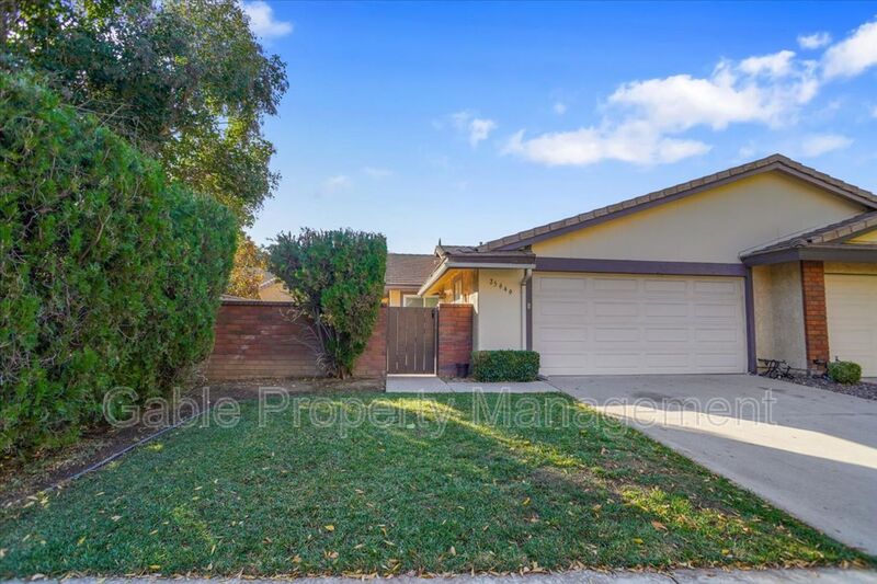 Santa Clarita House: 25649 Almendra Dr.