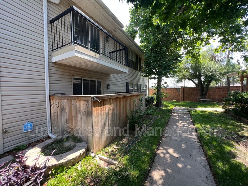 Oklahoma City Condo: 3200 W. Britton Rd