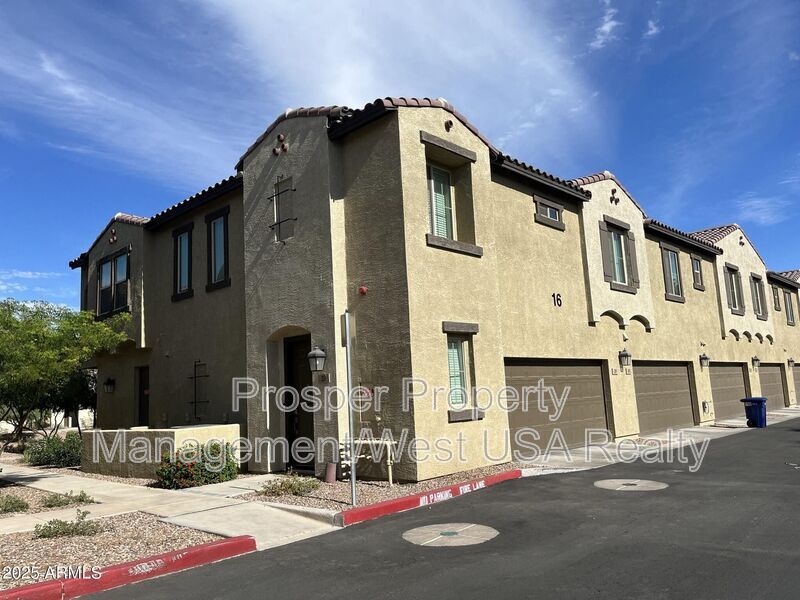 Chandler Condo: 155 N Lakeview Blvd