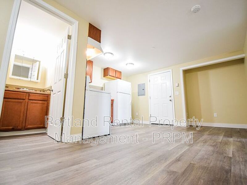 St.Cornelius Condo: 1250 East Baseline Street - 4