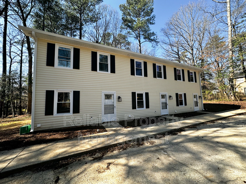 Garner Townhome: 102 Stowe Place