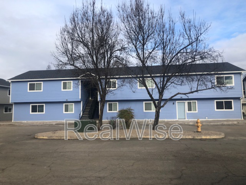 Phoenix Condo: 224 Cheryl Ln