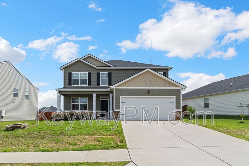 Graniteville House: 3262 Carmine Avenue